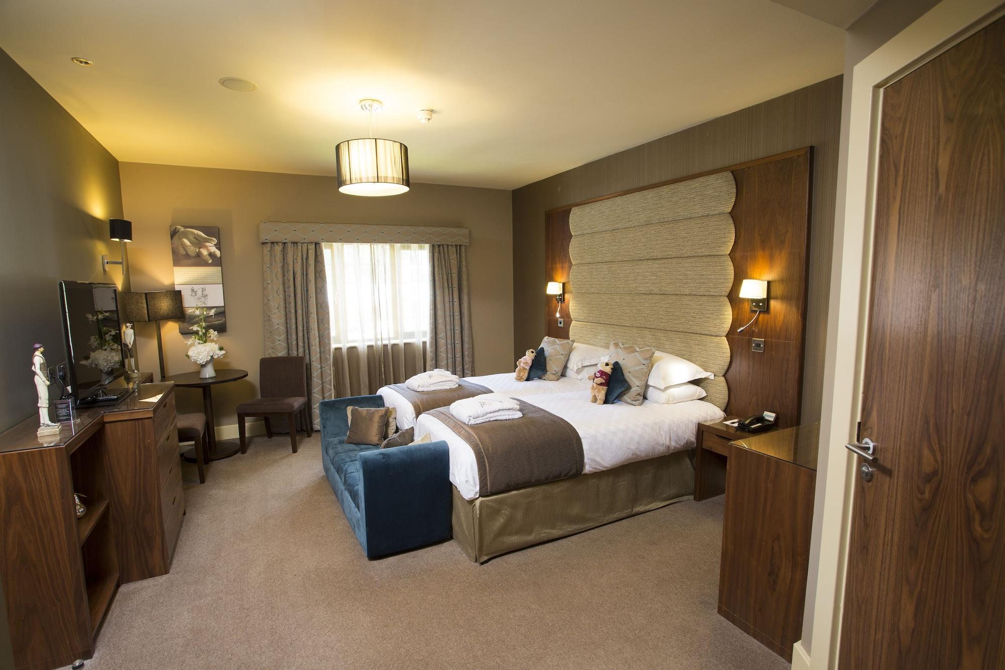 The Mere Golf Resort & Spa Exteriör bild